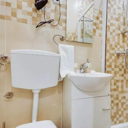 3 Bedroom In Baixa With River View Lisbona