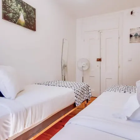 3 Bedroom In Baixa With River View * Lisbon