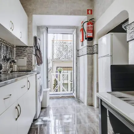 Appartamento 3 Bedroom In Baixa With River View *