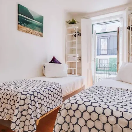 3 Bedroom In Baixa With River View 公寓 *