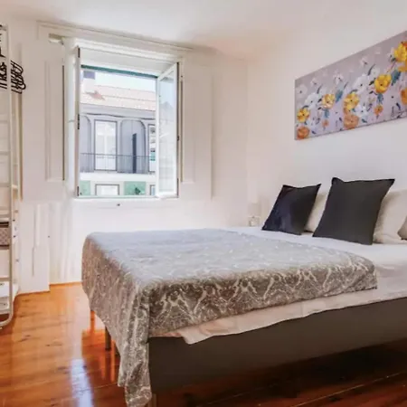 3 Bedroom In Baixa With River View Apartmán
